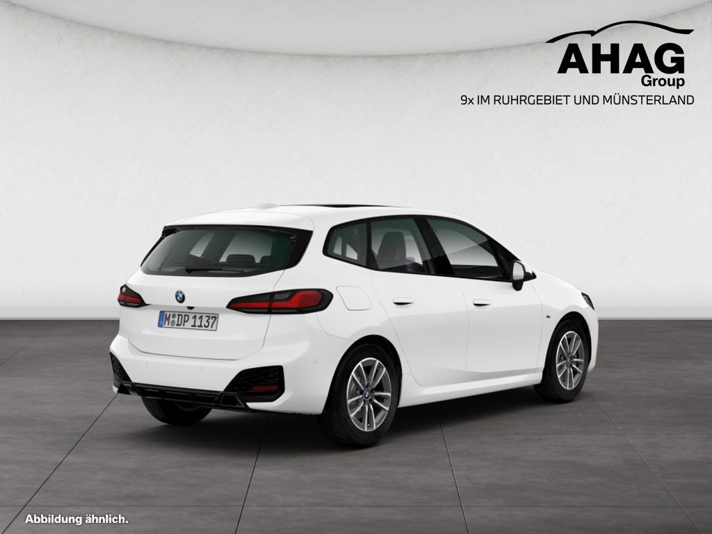 BMW 223 Active Tourer - Bild 2