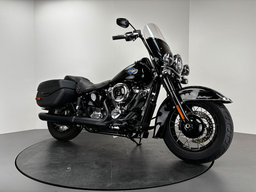 Fahrzeugabbildung Harley-Davidson SOFTAIL HERITAGE CLASSIC *KAUM KILOMETER