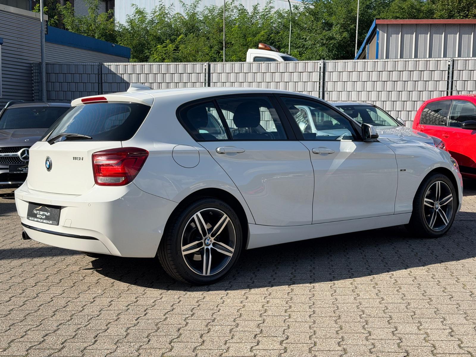 BMW 118 i Sport Line Navi Prof.  Bi-Xenon