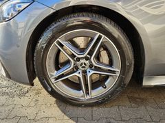 Fahrzeugabbildung S 580 e AMG Sportpaket HUD Luftfederung AD El. F