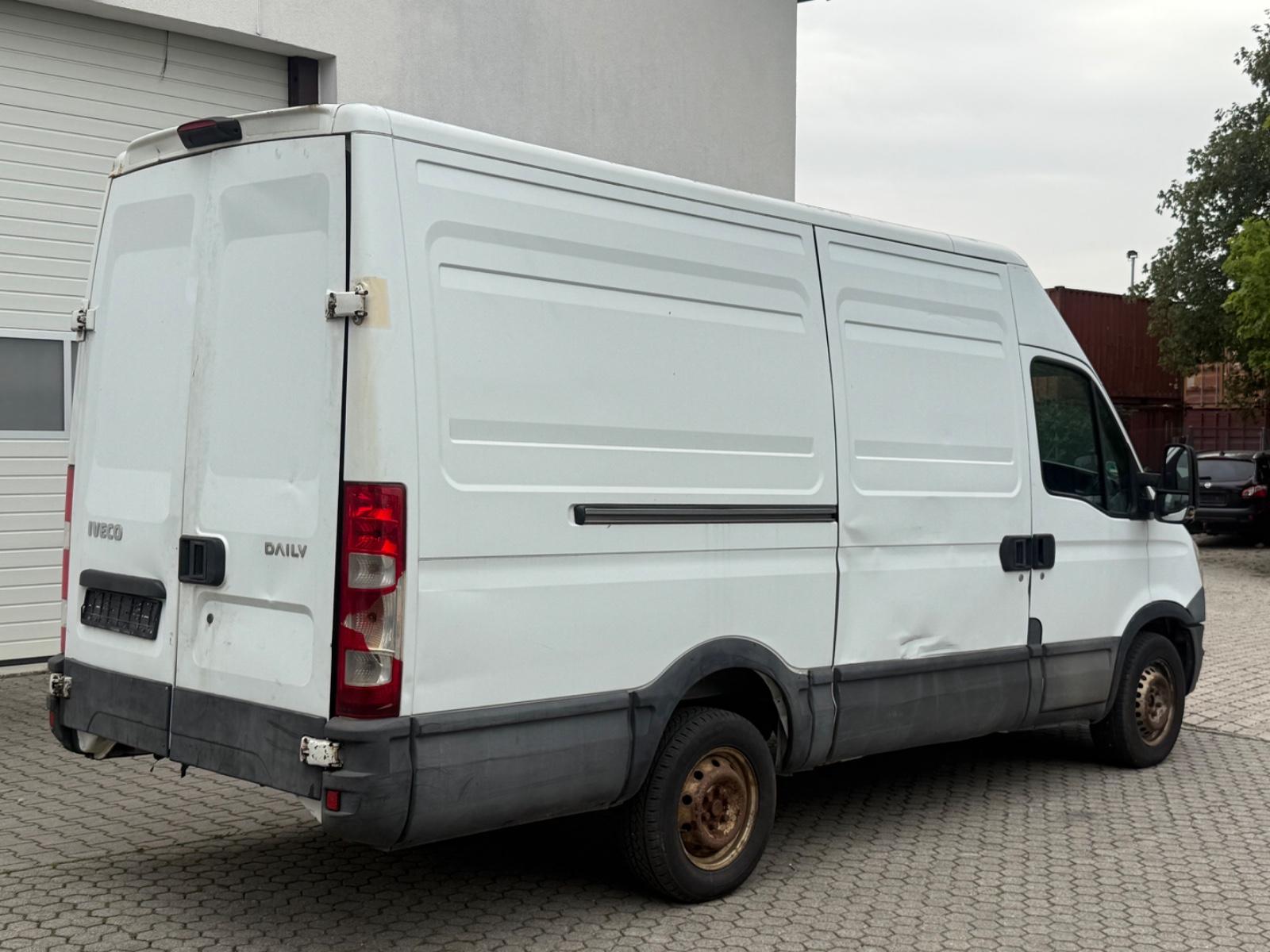 Iveco ANDERE Daily Kasten HKa 29 L... Radstand 3300