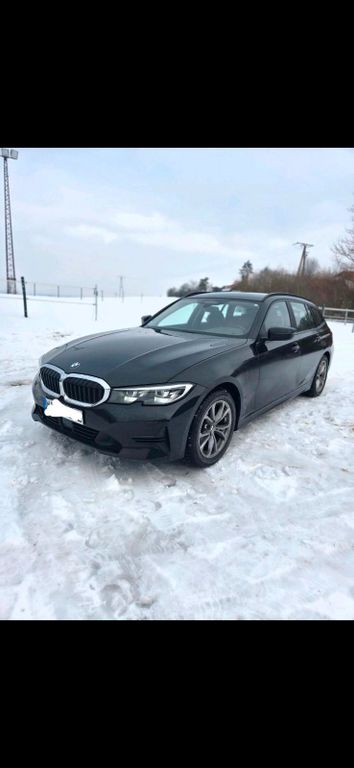 Image of BMW 320