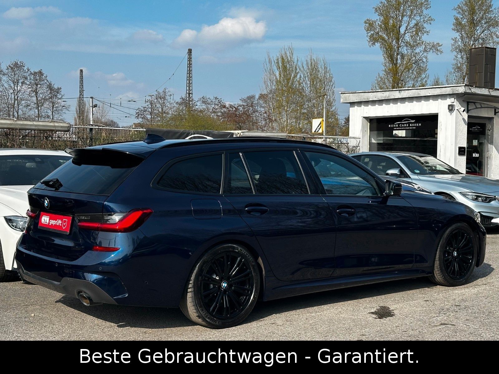 BMW 320i Touring M Sport Auto * PANORAMA * NAVI *TOP foto 7