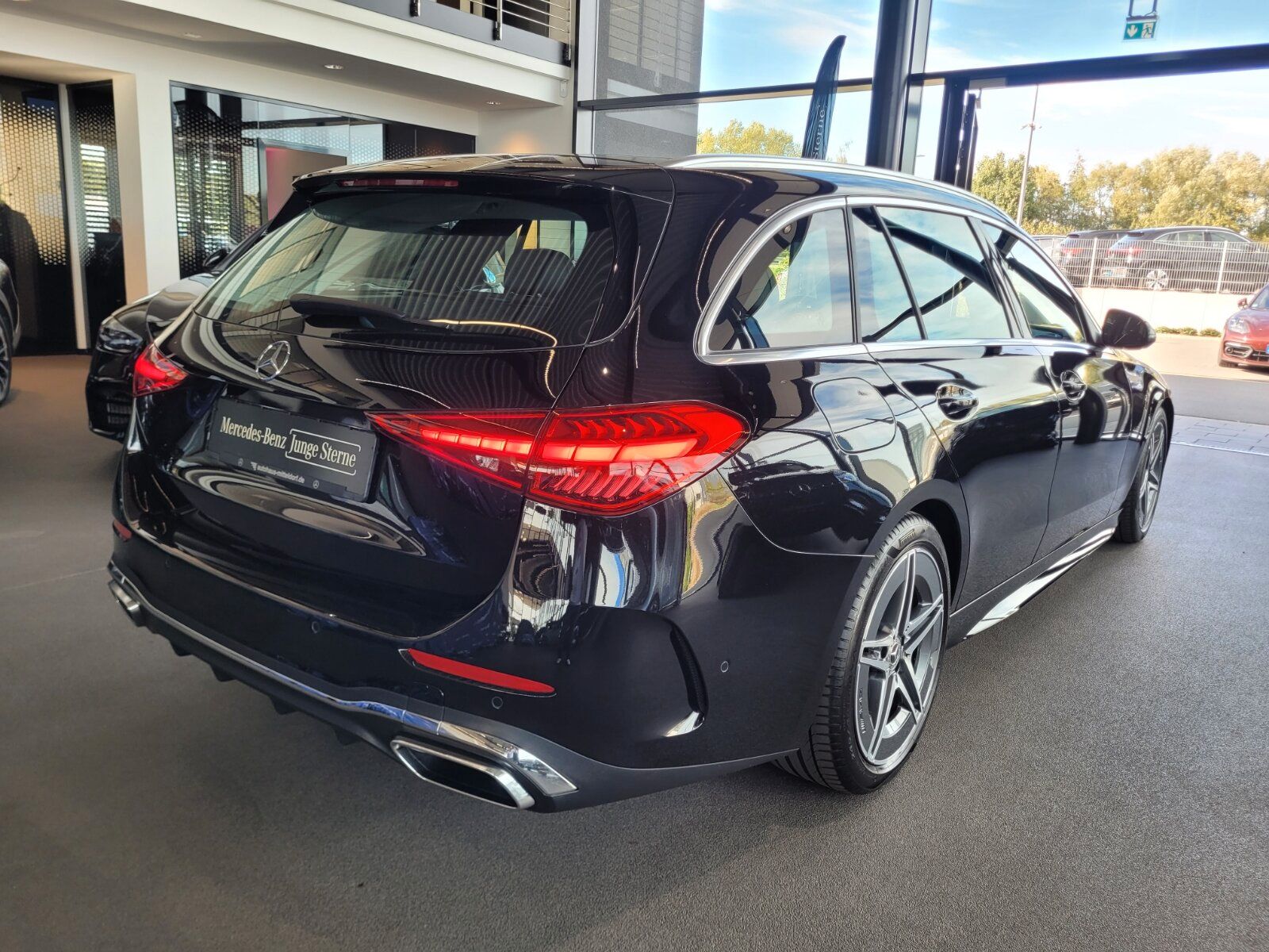 Mercedes-Benz C 300 d T AMG ADVANCED WINTERP. MEMORY RFKNavi foto 5