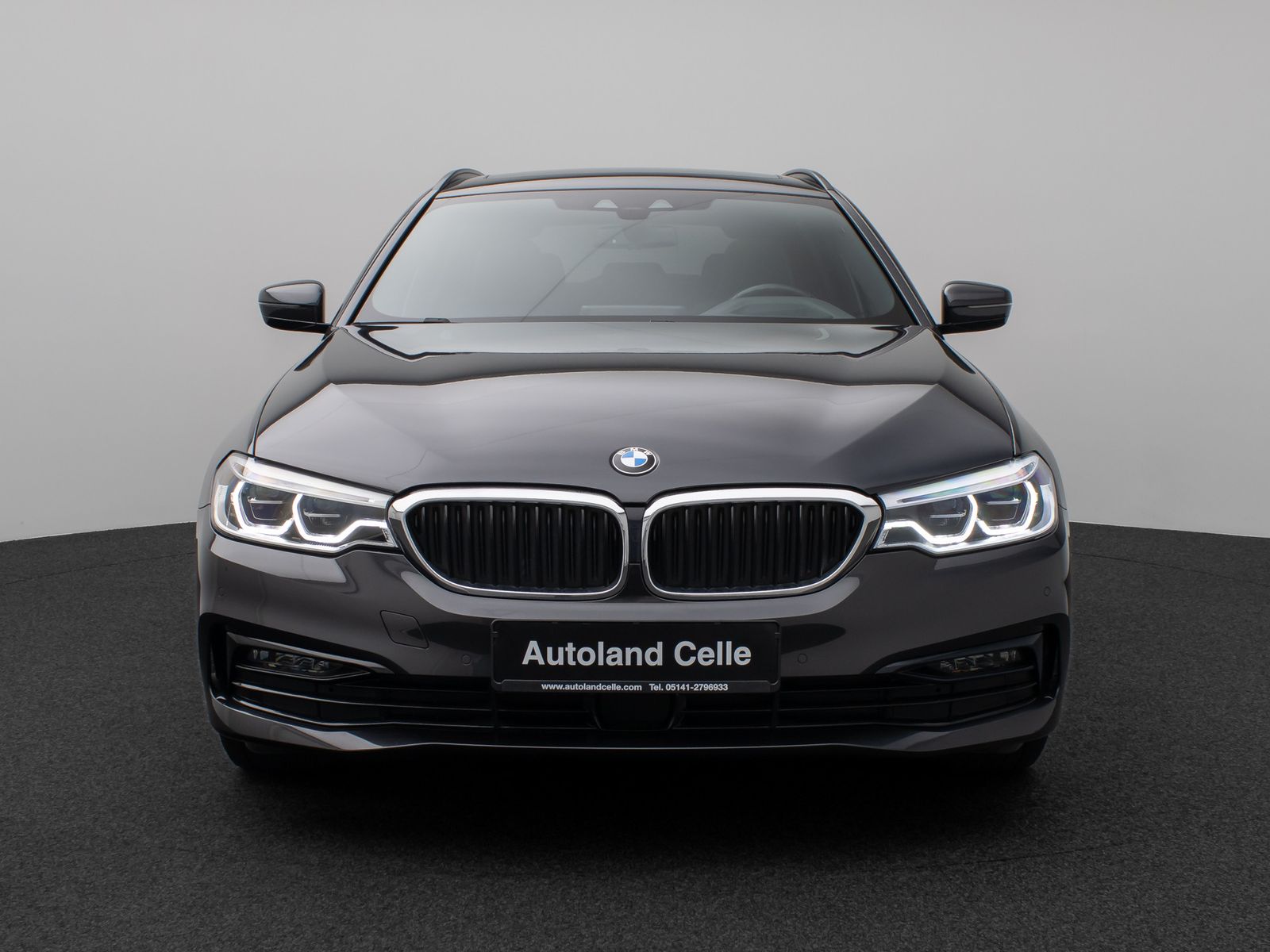 Fahrzeugabbildung BMW 540i xD SportLine Panorama HUD DAB HiFi 4xKlima