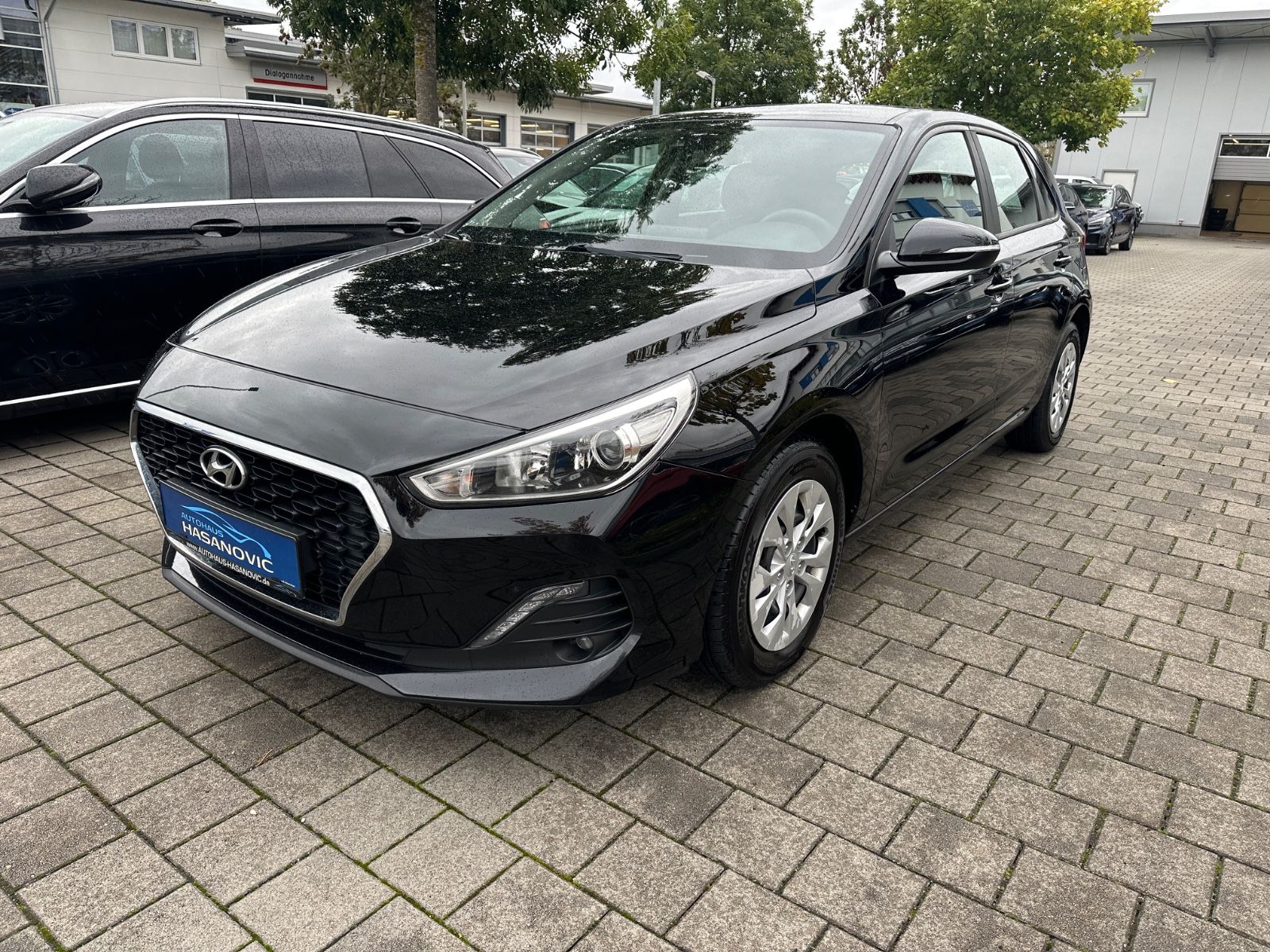 HYUNDAI i30