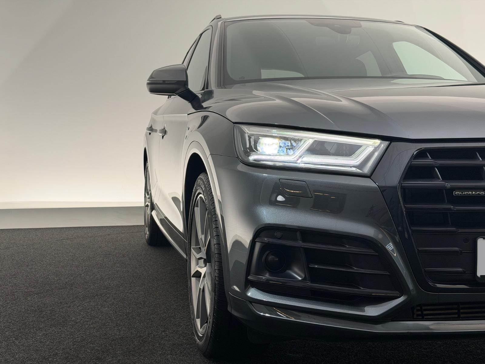 Audi Q5 45 TFSI qu.*S LINE+*MATRIX-AHK-R.KAM-ACC-DSP