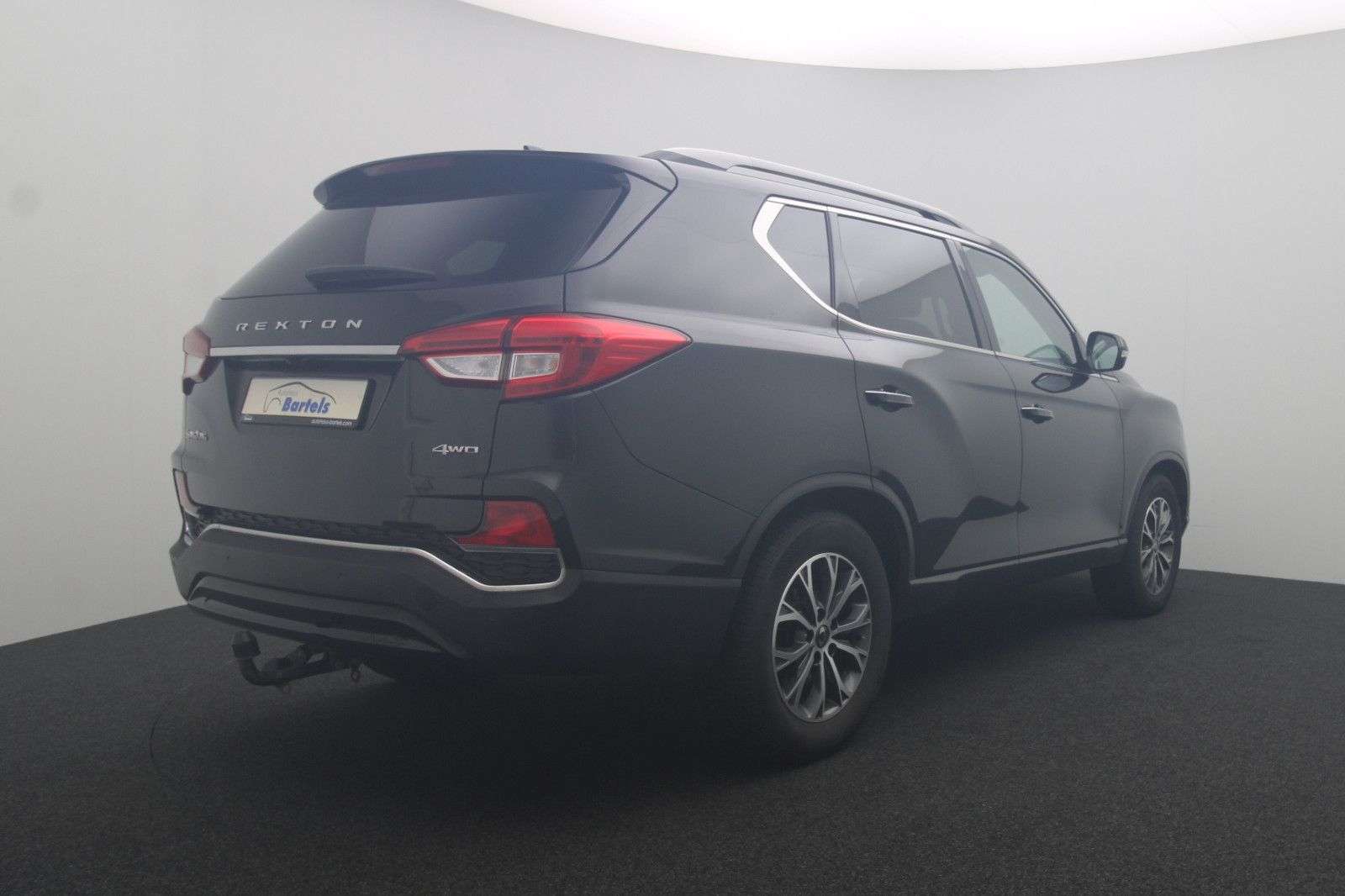 Fahrzeugabbildung Ssangyong REXTON 2.2 4WD AT QUARTZ+Comfort-Paket AHK 3.5T