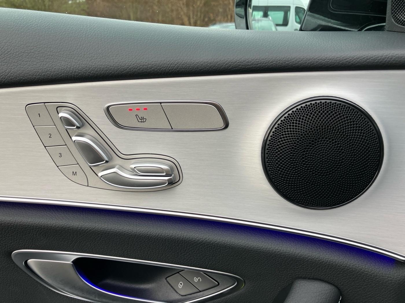 Mercedes-Benz E 220 d T AMG Memory*LEDmulti*360*EasyP*Panorama