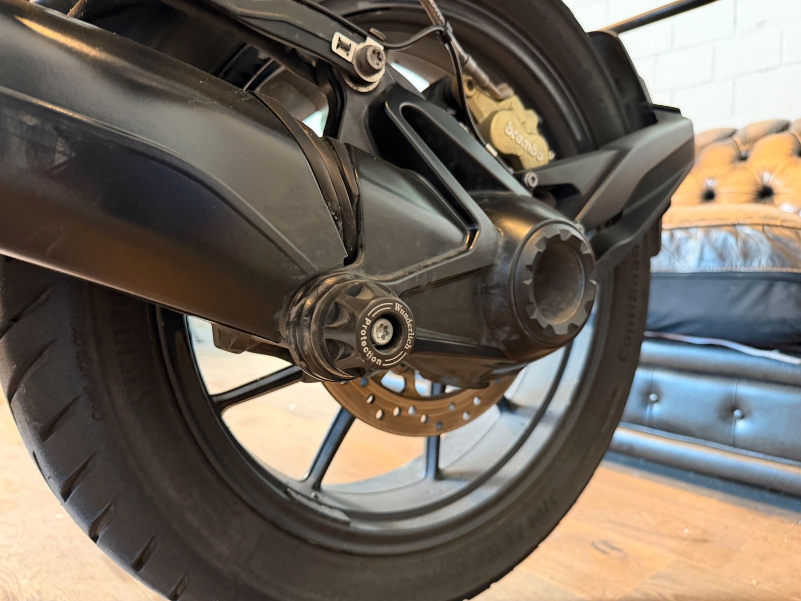Fahrzeugabbildung BMW R 1250 GS Exclusive  inkl.  WESA -35mm tief