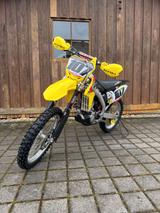 Suzuki RM-Z 250 - Vollcross - SUZUKI V 250