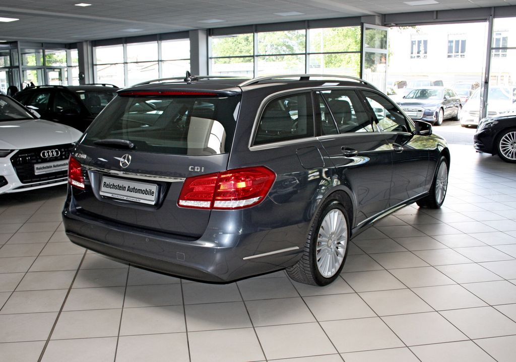 Mercedes-Benz E 200 d T ELEGANCE NAVI PDC LED SHZ NETTO 13.900