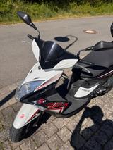 Kymco S8 2tackt mit Dachbox - KYMCO VON 1 BIS 50 CCM