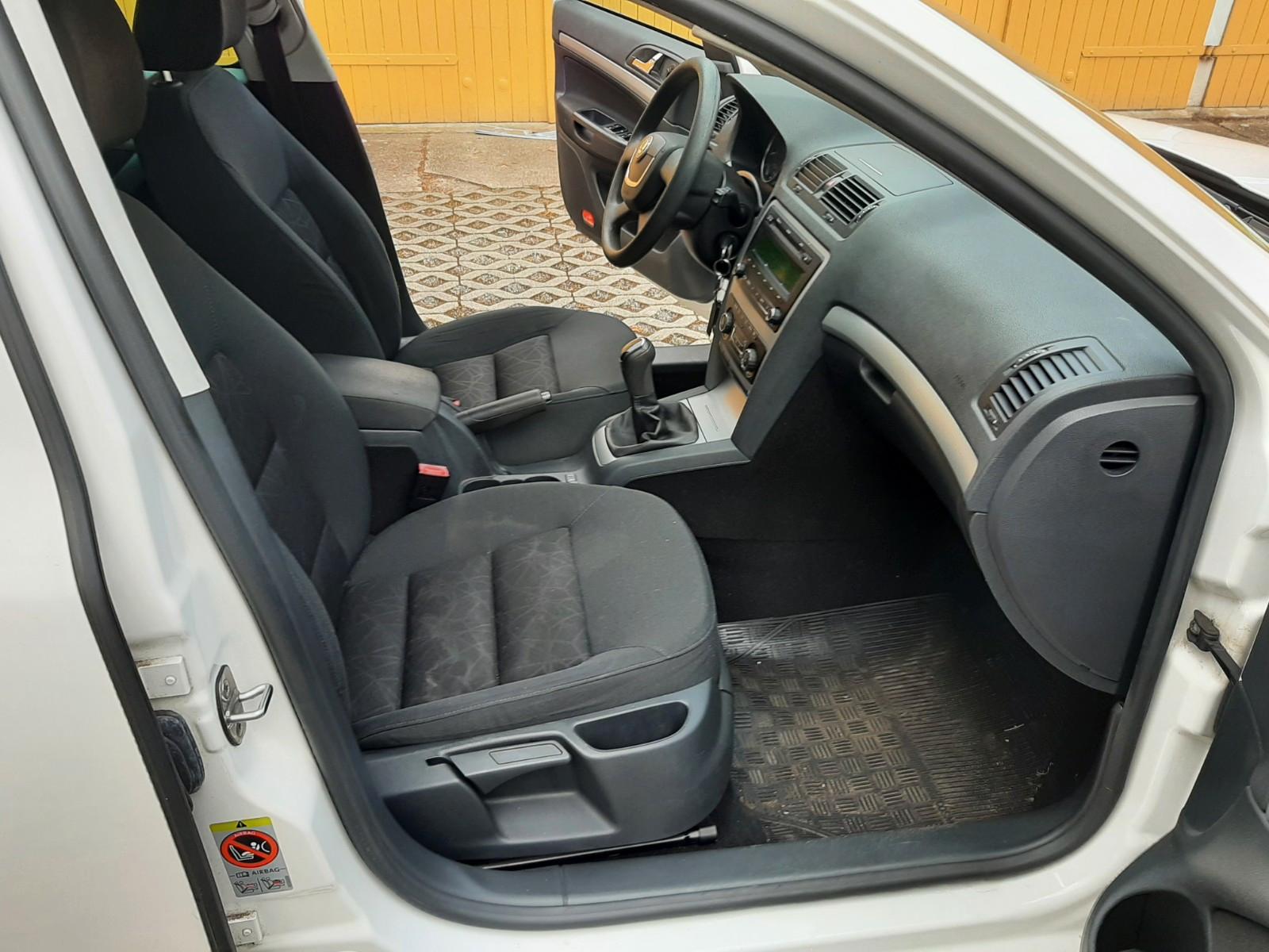 Skoda Octavia 2012 — photo 14