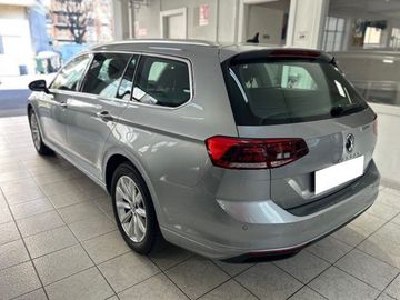 Volkswagen Passat - 4