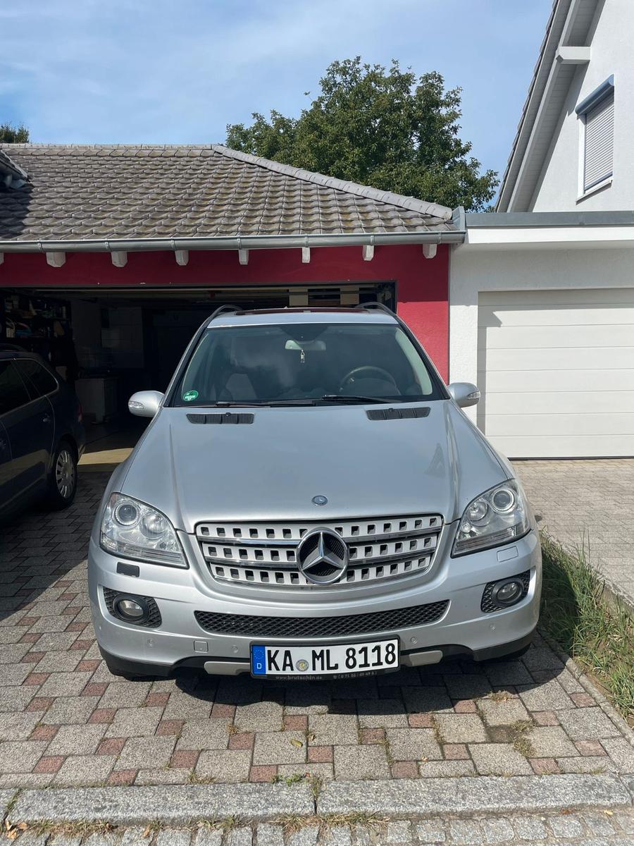 Mercedes-Benz ML 350 / TÜV & Bremsen neu