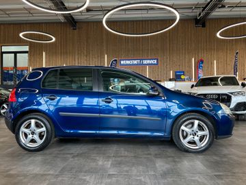 MYAUTOCENTER – Gebraucht- und Jahreswagen mit Werkstattservice in Pfaffenhofen Volkswagen Golf V Lim. Trendline *TÜV*Klima*