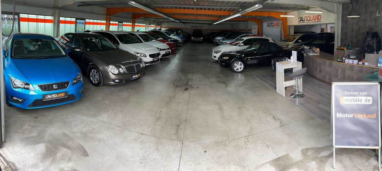 showroom-image-bottom