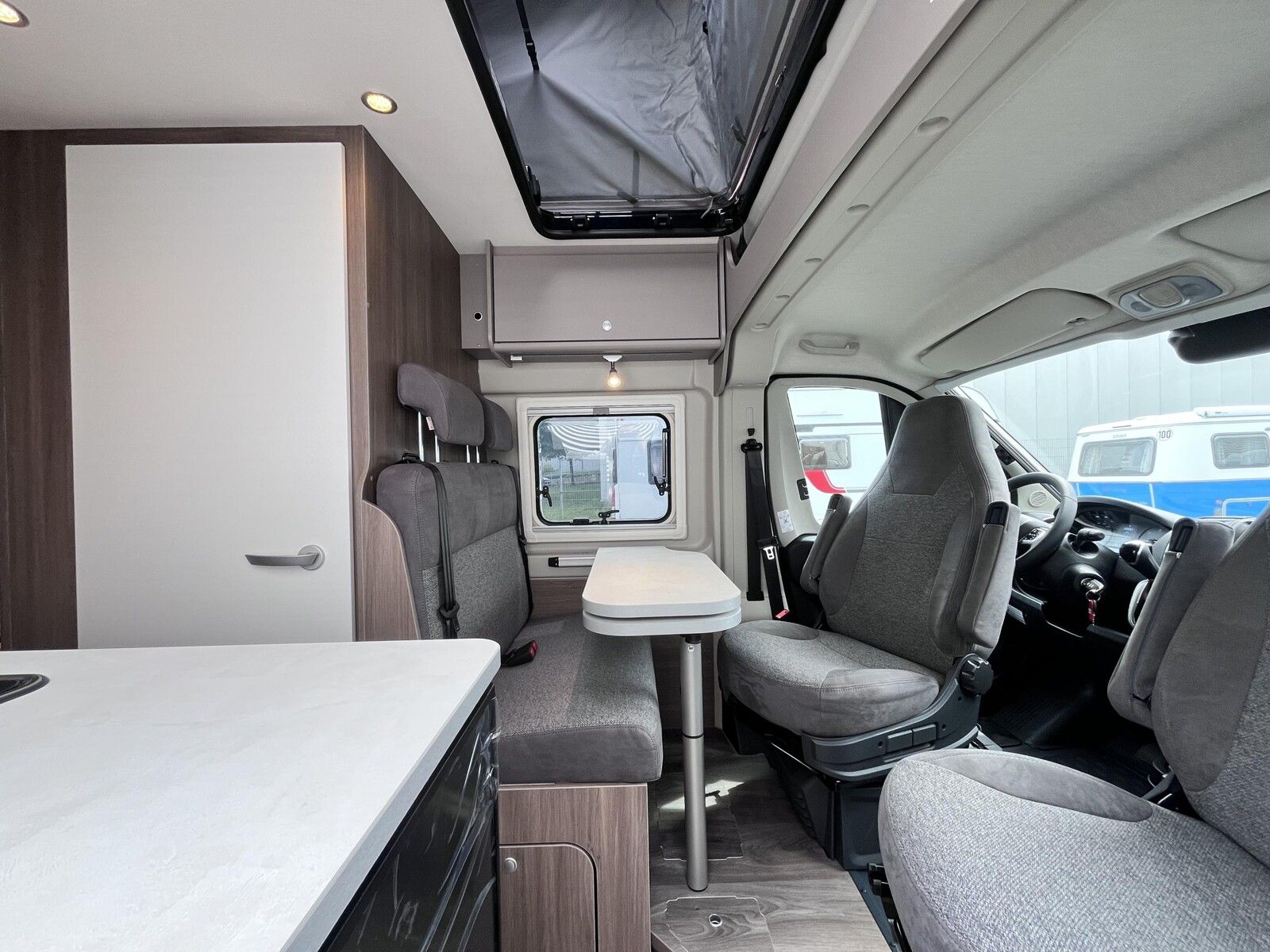 Fahrzeugabbildung Carado pro CV 602