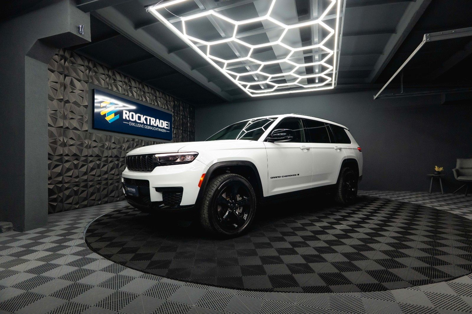 Fahrzeugabbildung Jeep Grand Cherokee 3.6 4x4 L Altitude Mod. 2022 19%