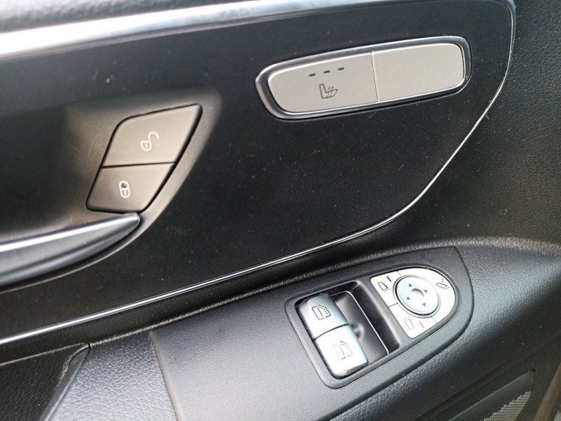Fahrzeugabbildung Mercedes-Benz Vito Tourer 124 CDI Select 4x4 lang  AHK+STANDH.