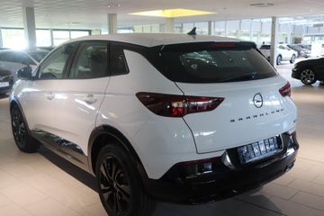 Fotografie des Opel Grandland (X) Grandland 1.2 DI Hybrid 48 V Automatik GS