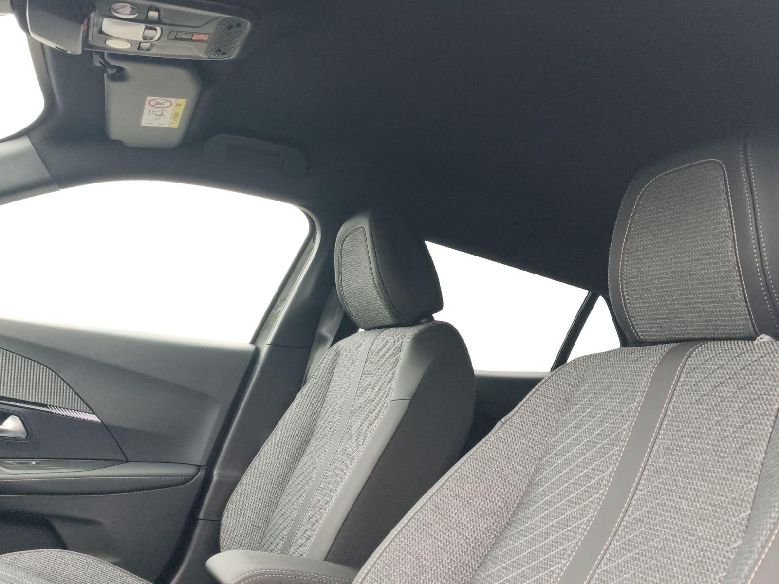 Peugeot 2008 Allure 100 Deutsches Fahrzeug Fast Vollauss