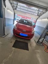 Toyota Verkaufe gebrauchten Toyota Auris - Toyota Auris aus 2011 mit Benzin-Antrieb