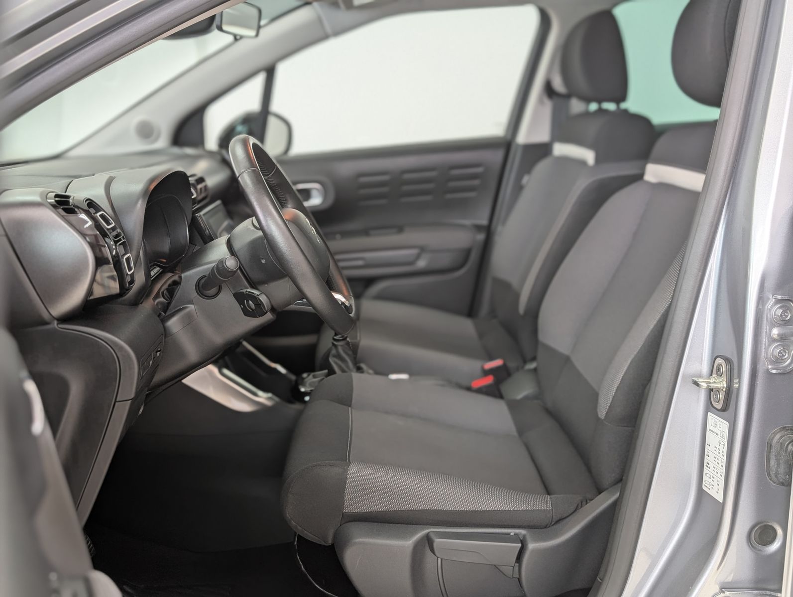 Fahrzeugabbildung Citroën C3 Aircross YOU APP PDC TOUCH TEMP KLIMA LED