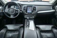 Fahrzeugabbildung Volvo XC 90 D5 Inscription *Pano*Stdhzg*B&W*360°*7Sitz