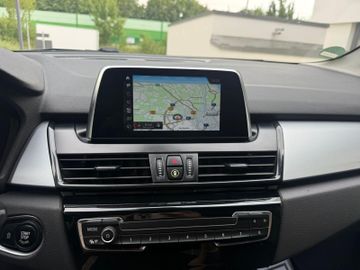 BMW 218 - 12