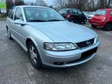 Opel Vectra 2.0 16V Sport   Nr.  50 - Opel Vectra: 2.5