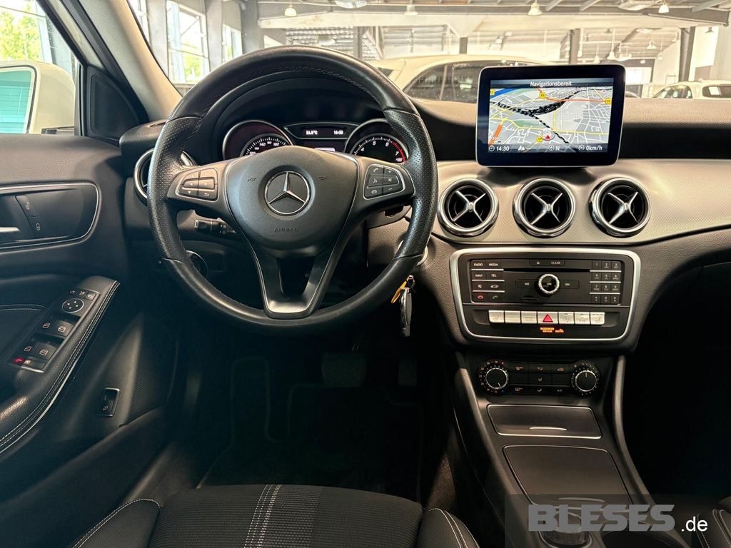 MERCEDES-BENZ GLA 200 – Bild 10