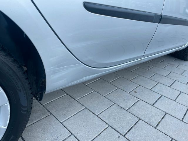 Fahrzeugabbildung Renault Clio Grandtour Expression(Tüv&Insp.neu)