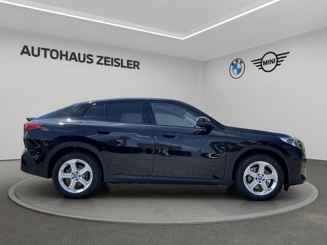 Foto Nummer 3: BMW iX2