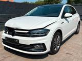 Volkswagen Polo VI Highline*PANO*RCAM*NAVI*2KLIMAZ*ACC* - VW Polo Unfallwagen