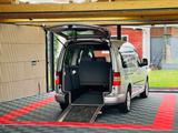 Volkswagen Caddy Behindertengerecht-Rampe - gebrauchte VW Caddy aus dem Jahr 2009
