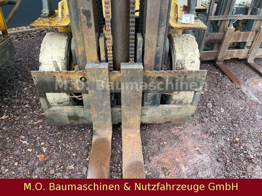 Fahrzeugabbildung CAT V 80 E / Duplex / Diesel / 4 T Freihub