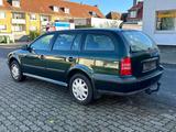 Skoda Octavia 1,6 Tüv 03/27 Baustellenauto... - Skoda Octavia aus 2000: Kombi