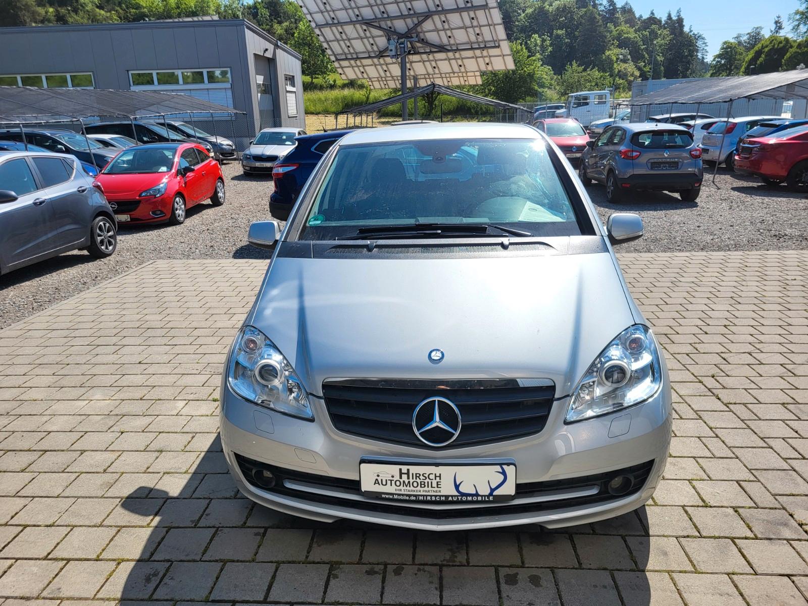 Mercedes-Benz A180 2011 — photo 10