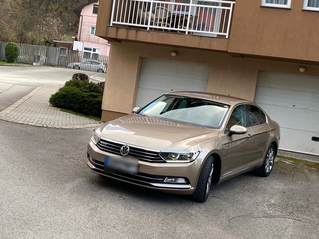 Image of Volkswagen Passat