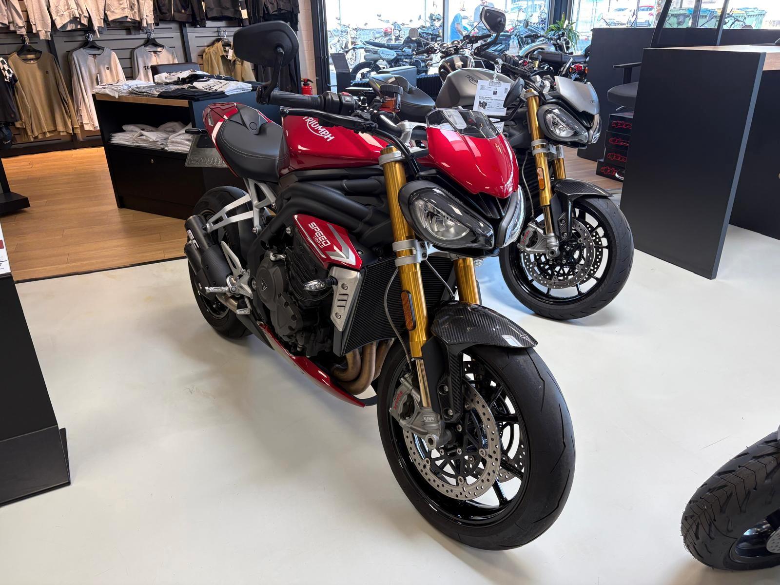 Triumph Speed Triple 1200 RS mit Werksgarantie