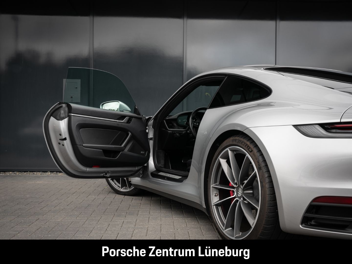Porsche 992 911 Carrera S InnoDrive Sportfahrwerk BOSE foto 11