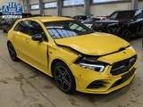 Mercedes-Benz A 250 e AMG NIGHT-PAKET HUD LED R-KAM NAVI