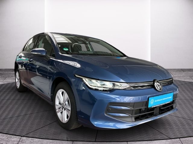 Fahrzeugabbildung Volkswagen Golf 1.5 TSI LIFE APP-CONNECT GJR AREA VIEW