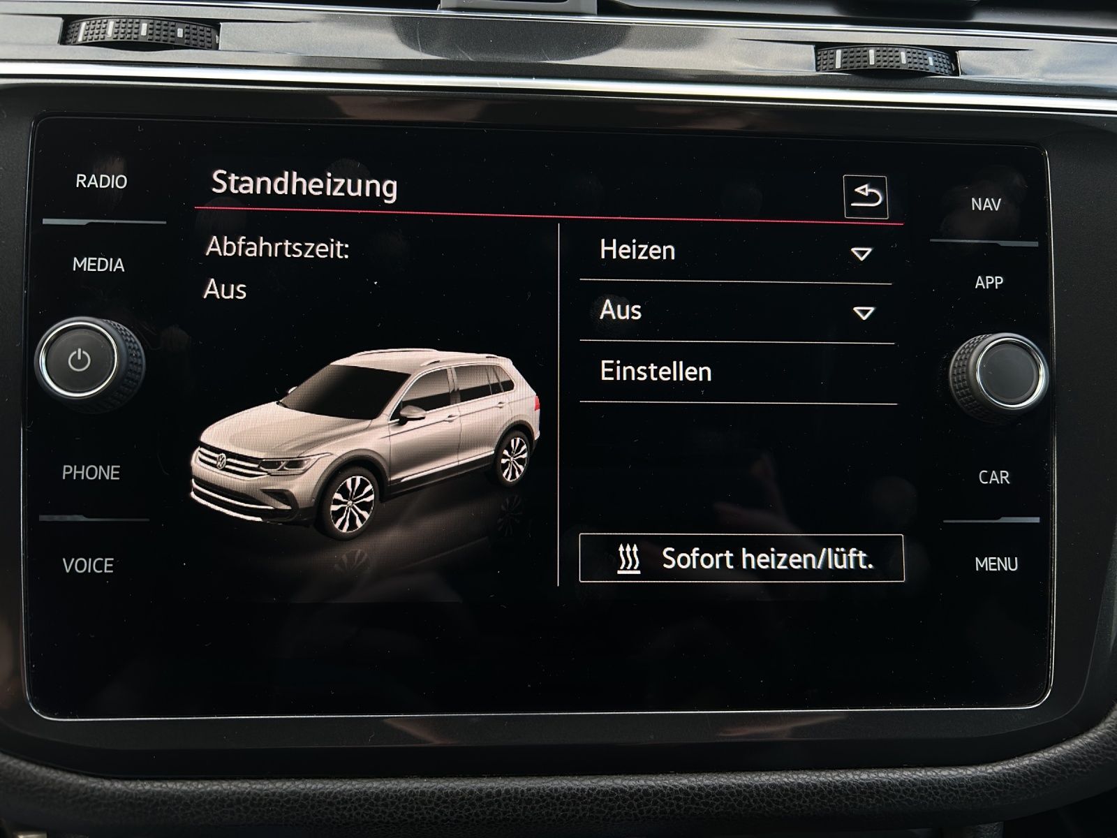 Fahrzeugabbildung Volkswagen Tiguan Allspace R-Line 4M TDI DSG IQ.Light ACC A