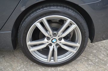 BMW 2 Active Tourer  220 i M Sport Steptronic Leder