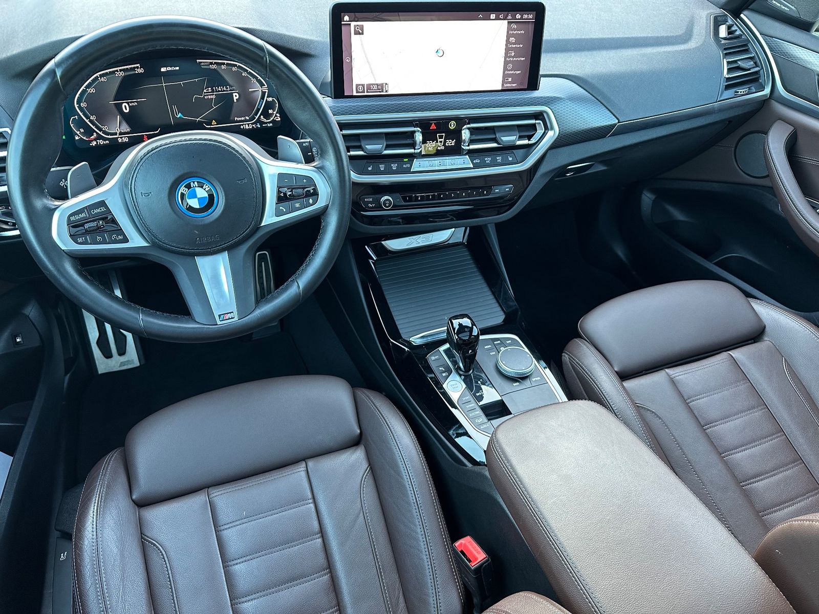Fahrzeugabbildung BMW X3 xDrive30e M-Sport NAV+LED+PANO+KAMERA+19ZOLL