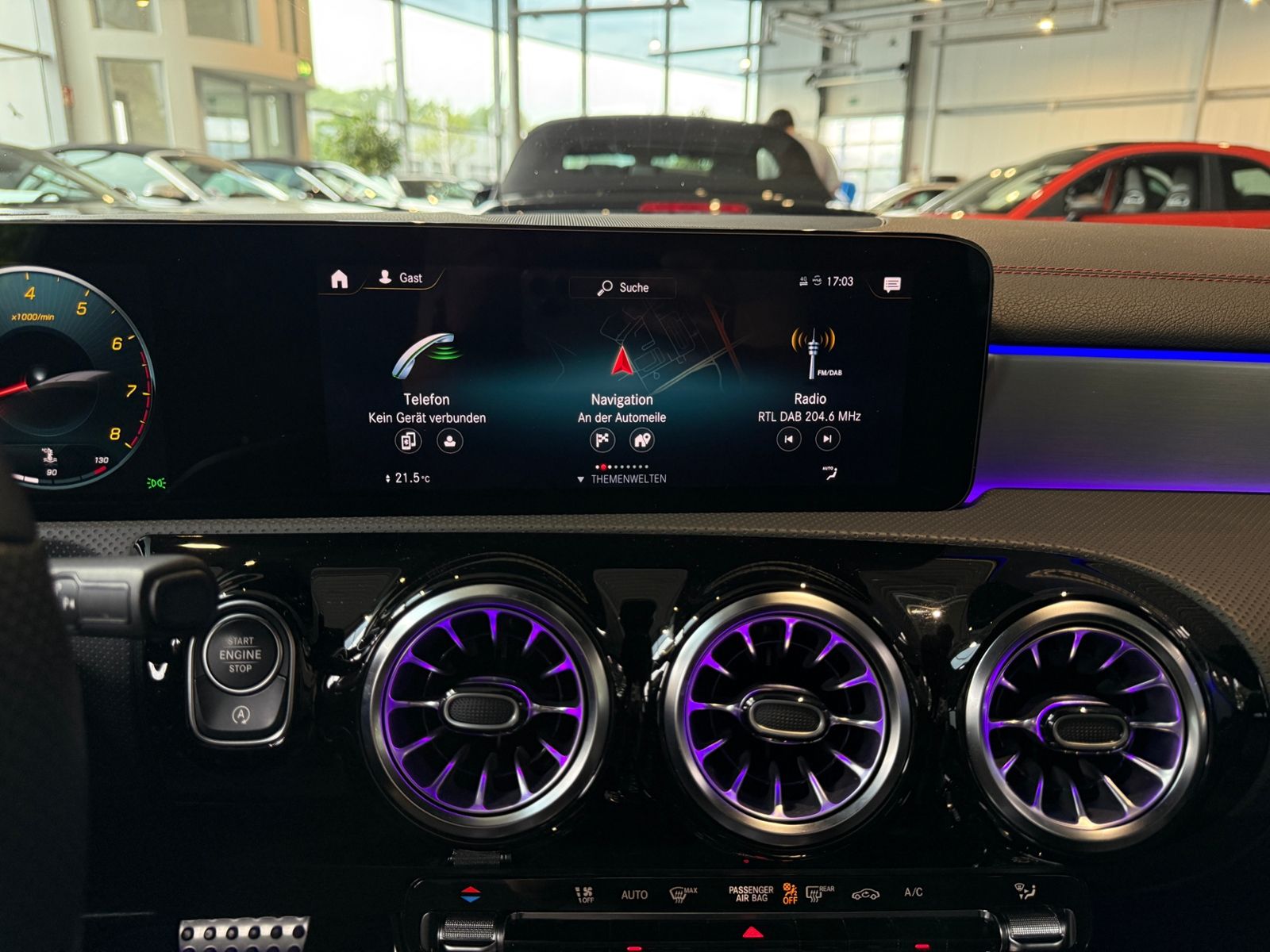 Fahrzeugabbildung Mercedes-Benz CLA 250 Shooting Brake  AMG NIGHT LED NAVI