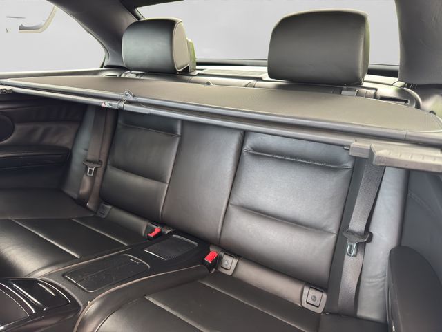 Fahrzeugabbildung BMW 330i Cabrio Automatik+Xenon+Leder+Memory+Scheckh